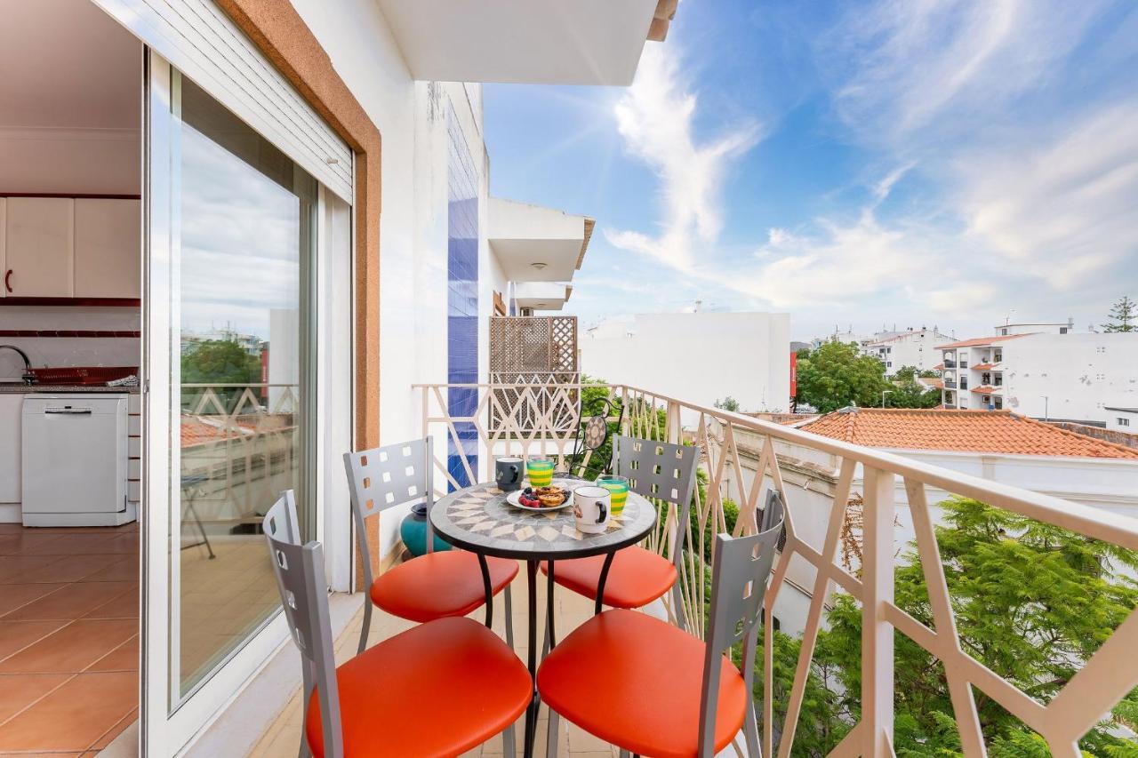 Peaceful 1 Bdr Apartment W/ Balcony By Lovelystay อัลมันซิล ภายนอก รูปภาพ