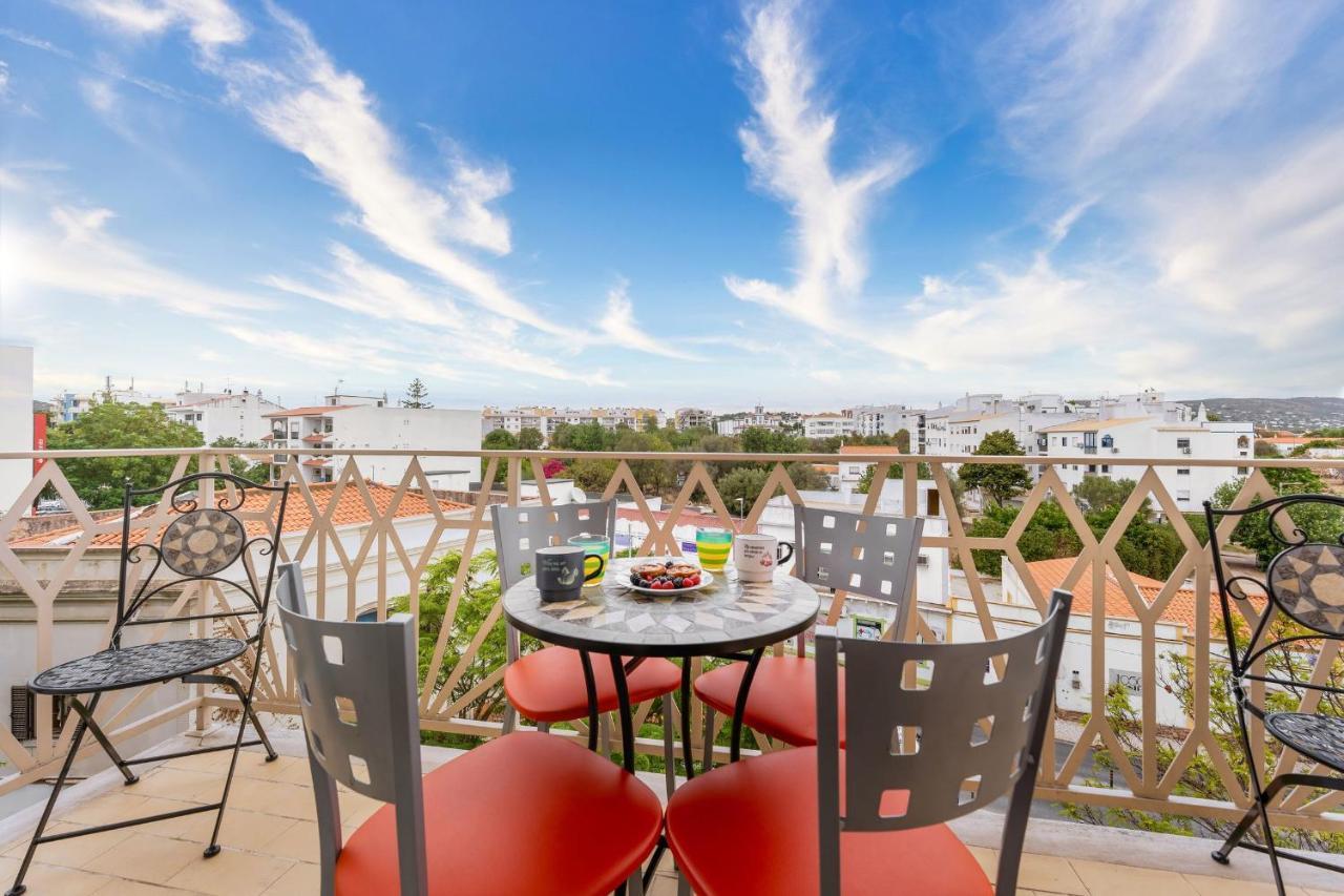 Peaceful 1 Bdr Apartment W/ Balcony By Lovelystay อัลมันซิล ภายนอก รูปภาพ