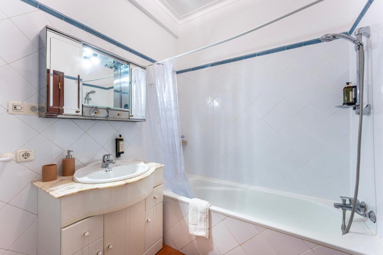 Peaceful 1 Bdr Apartment W/ Balcony By Lovelystay อัลมันซิล ภายนอก รูปภาพ